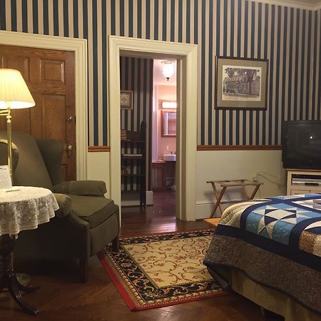 Red Lion Bed & Breakfast Exterior foto