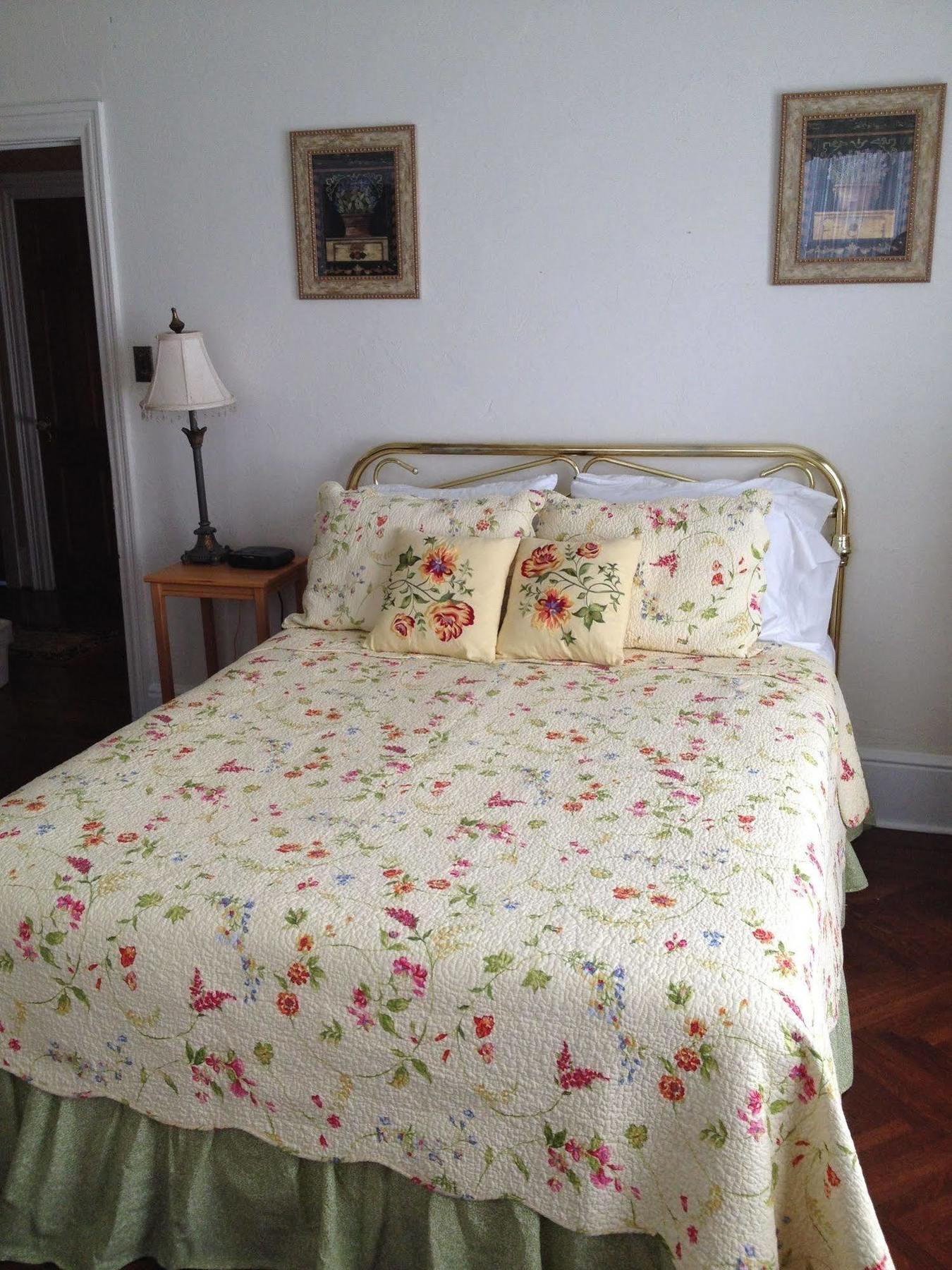Red Lion Bed & Breakfast Exterior foto